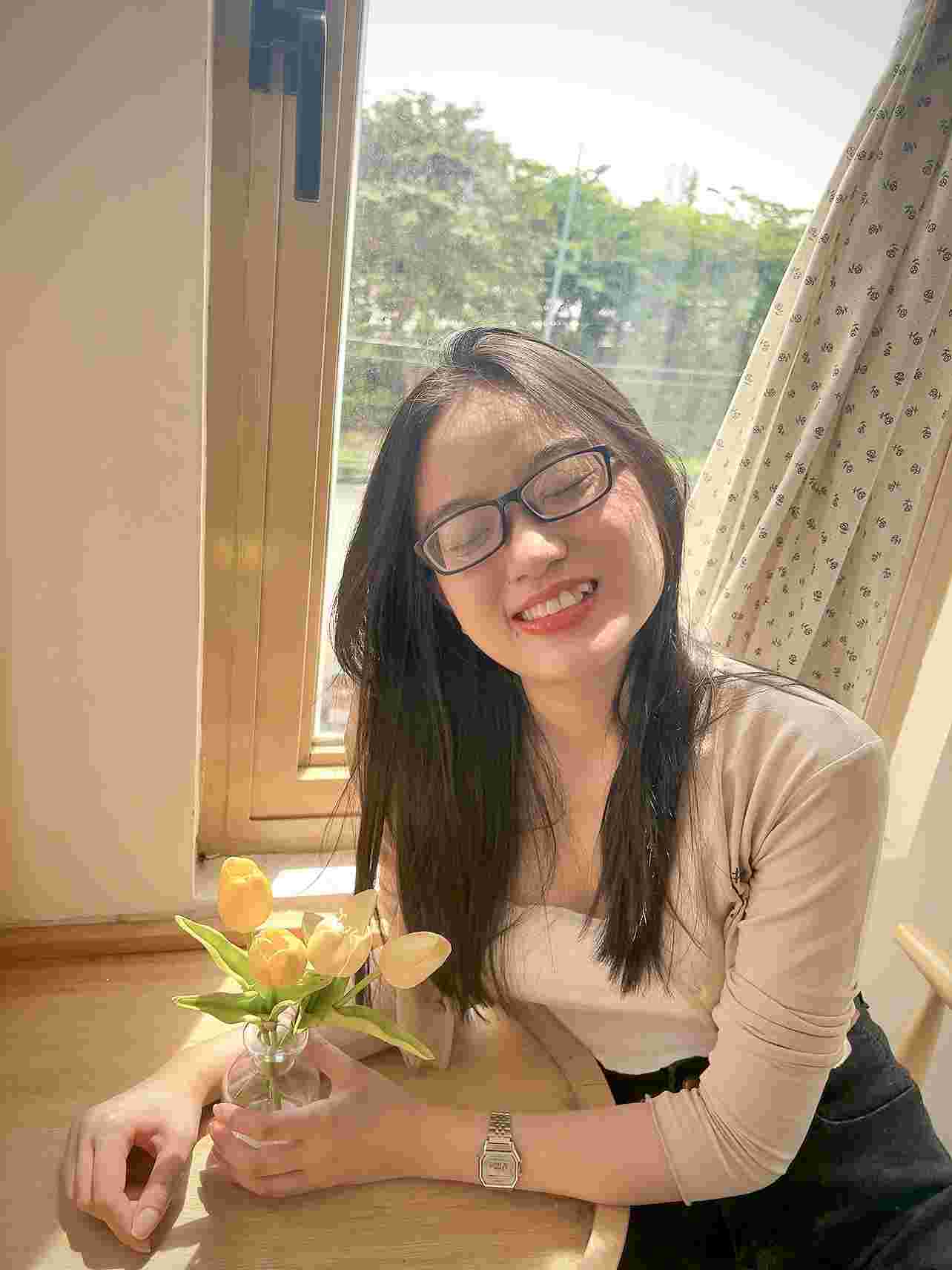 Hà Nhật Phương Vy 