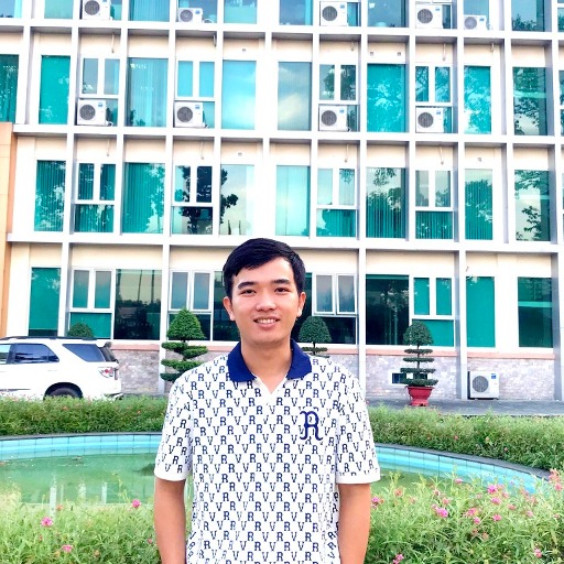 Huỳnh Chí Hướng