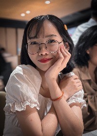 Nguyễn Ngọc Uyên Vy 