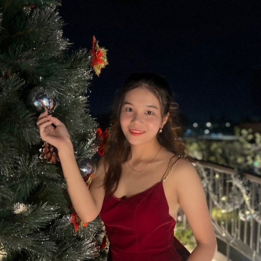 Hoàng PHƯƠNG TRang