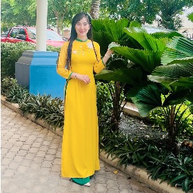 NGUYỄN THỊ HOÀNG OANH
