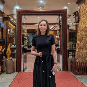 Phạm hồng khuyên