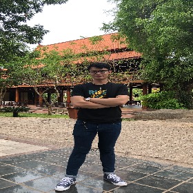   Nguyễn Trọng                            Hoàng Khang