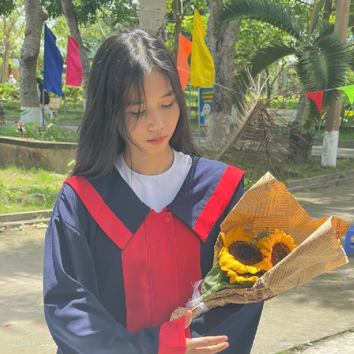 Trịnh Thị Thẩm Mỹ