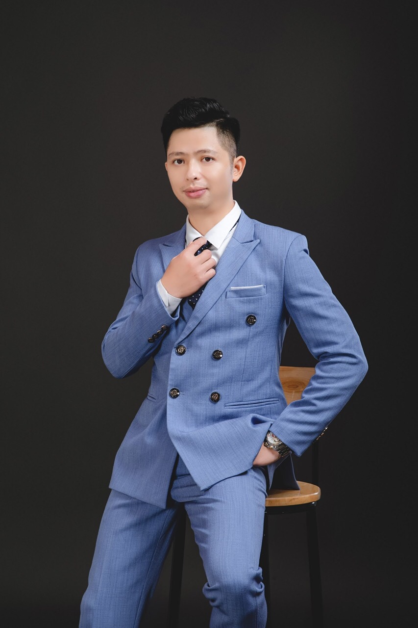 ks: hoàng minh tiến