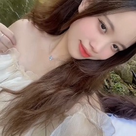 PHÙNG THỊ THU TRÀ 