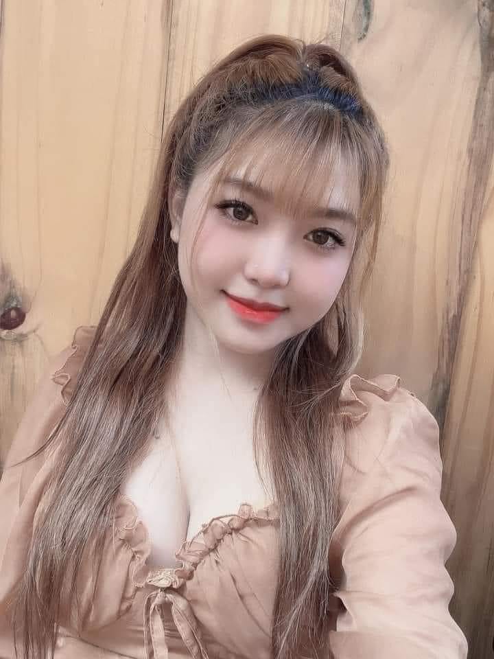 NGUYỄN QUẾ ANH 