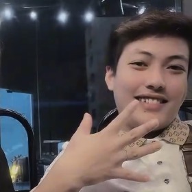 hà ngô thơi trang