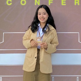 NGUYỄN THỊ HƯƠNG GIANG