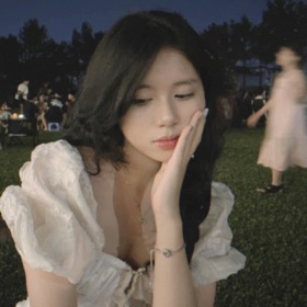 Lê Tôn Nhật Quỳnh