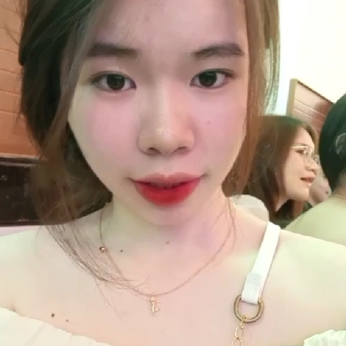 Nguyễn Thị Thùy Linh 