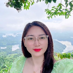 HOÀNG THỊ TUYẾT