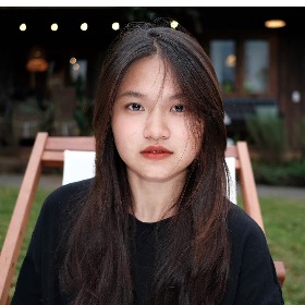 TRẦN NGỌC HUYỀN