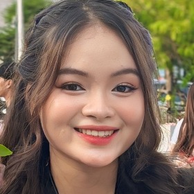 Đặng Trần Khánh Linh 