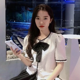 Lê Thị Bảo Thoa 