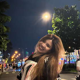 TRẦN HOÀNG THANH THẢO