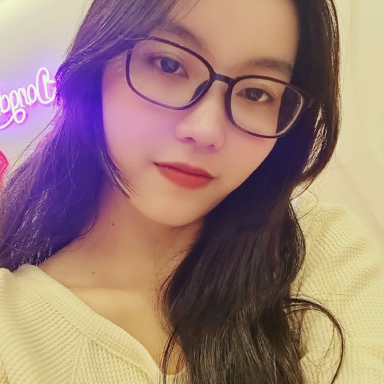 BÙI THỊ KIM QUYẾN