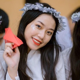 Từ thị hoàng linh 