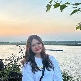 NGUYỄN HUYỀN TRANG