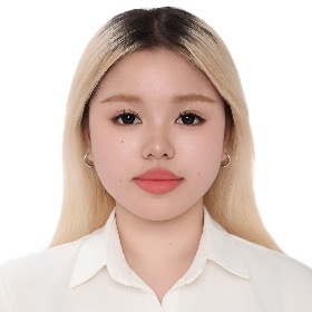 Hà Nguyễn thương Giang 