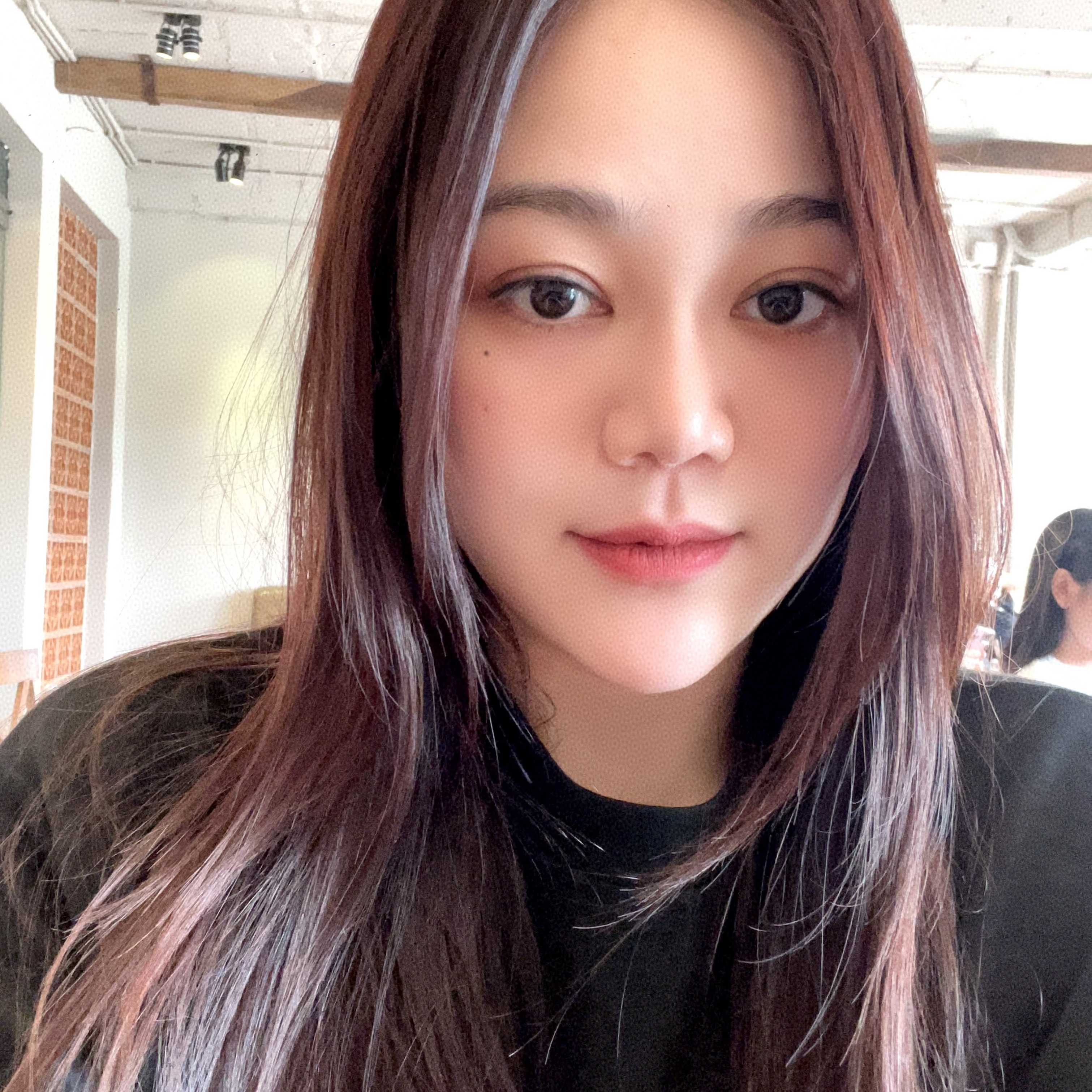 Hoàng thị thu trang