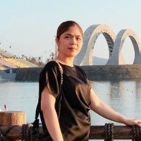 TỪ THỊ CẨM TÚ