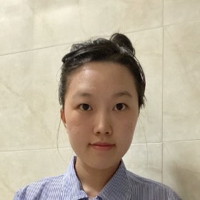 hoang hua huyen thom