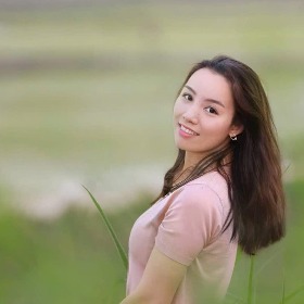 Trần Thị    Bích Huyền