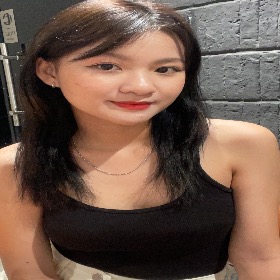 Nguyễn Tống khánh linh 