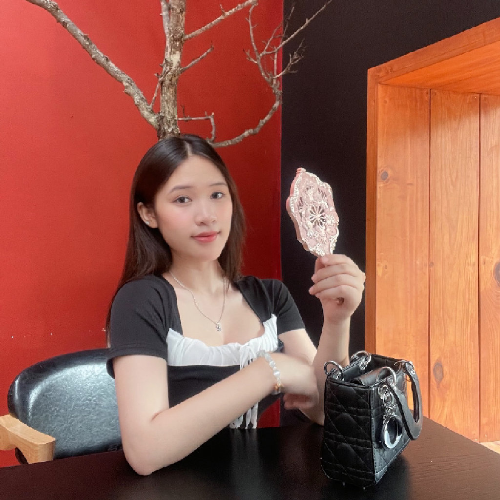 Hoàng Thị Trà Ly