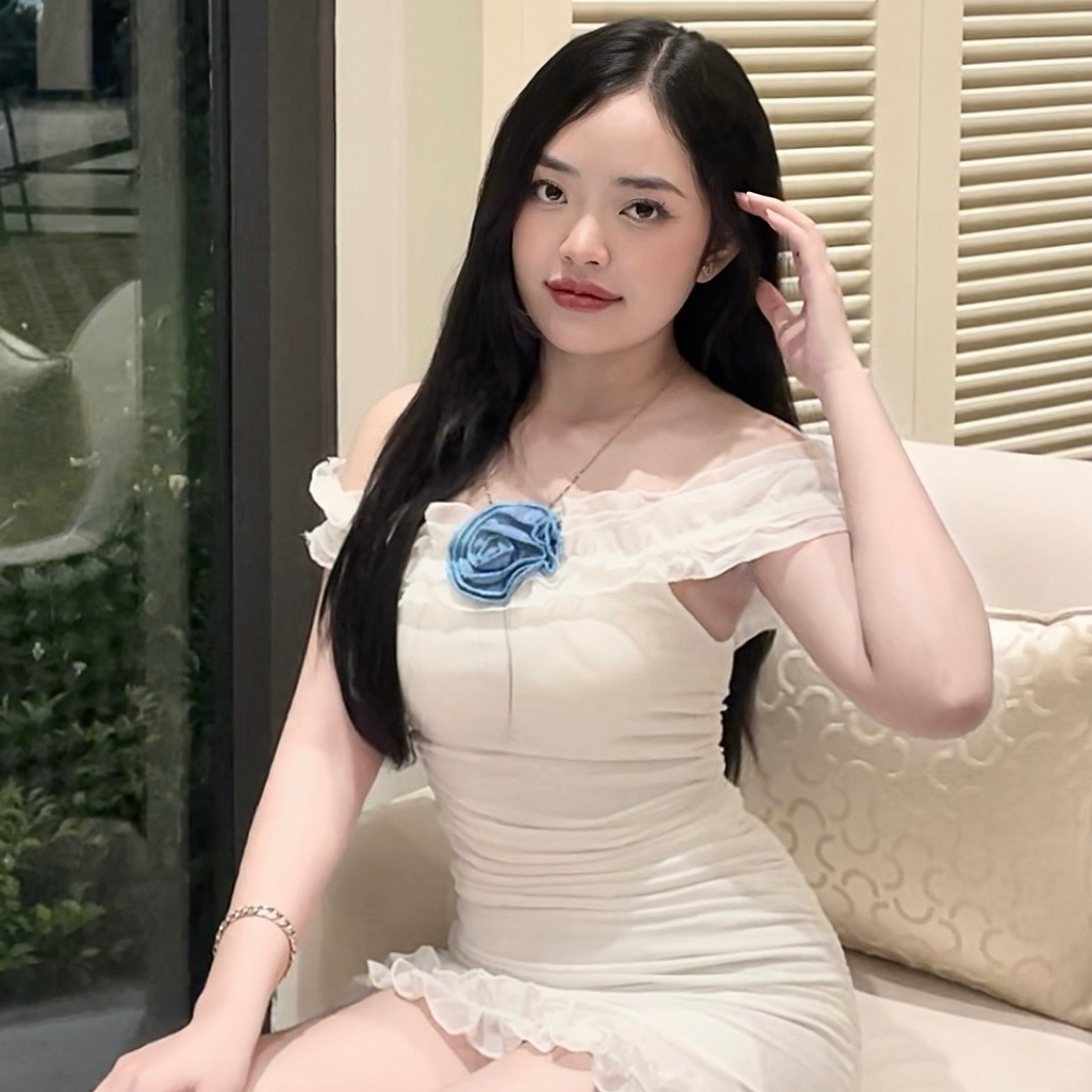 MAI PHẠM miNh Thư