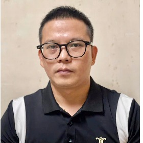 Hà Trung Dũng 何中勇