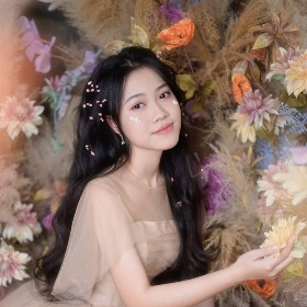 Trần Thị Thúy Nga 