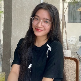       Nguyễn Thị              Huyền Vy