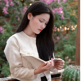 Hoàng Thị Thảo Hằng