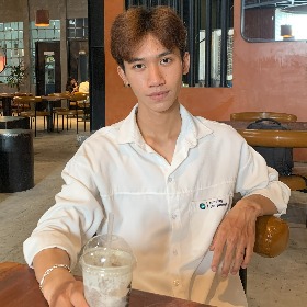 Lê tHị Thúy ngân