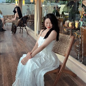 Nhân viên tư vấn bán hàng 