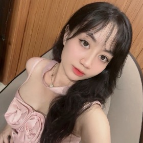 PHẠM THỊ TUYẾT NHUNG