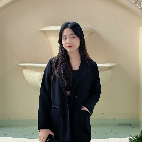 TRẦN THỊ HOÀNG YẾN 