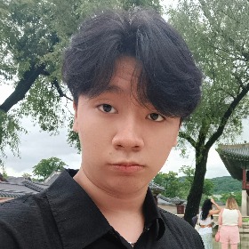 Tạ Nguyễn Minh hOàng