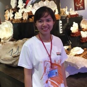 hOÀNG THỊ HỒNG HẠNH