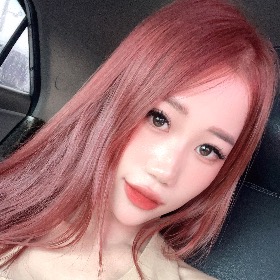 HOÀNG THỊ MAI ANH