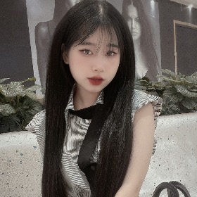 PhÙN Thị Ngọc Tuyết 冯氏玉雪 