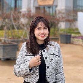 TẠ NỮ QUỲNH TRANG