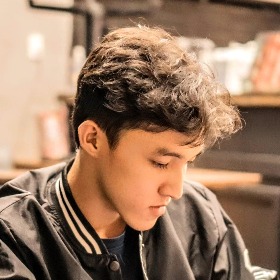 HUỲNH LÊ GIA BẢO