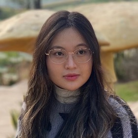 TẠ THỊ HƯƠNG