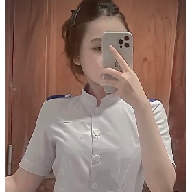 PHẠM PHƯƠNG THẢO