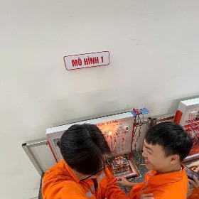 Đinh Hoàng Nguyên