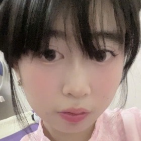 Hà HUYỀn Trang