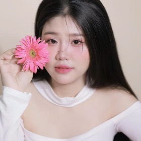 Nguyễn Hoàn Khánh Ly